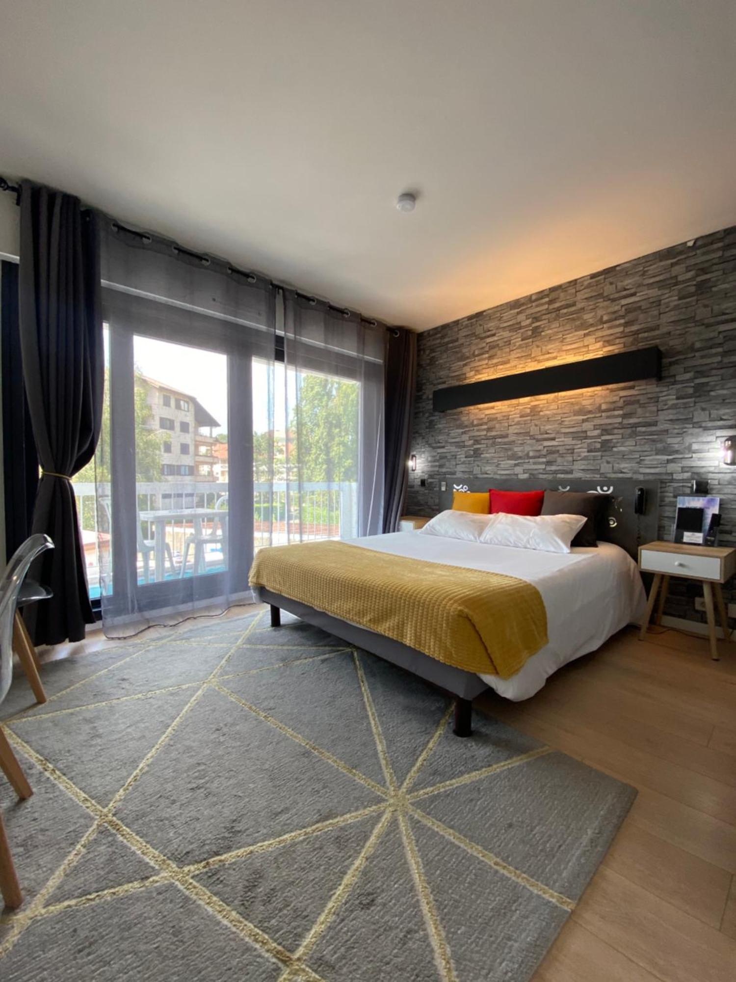 Savoie Hotel Aux Portes De Geneve Saint-Julien-en-Genevois Dış mekan fotoğraf