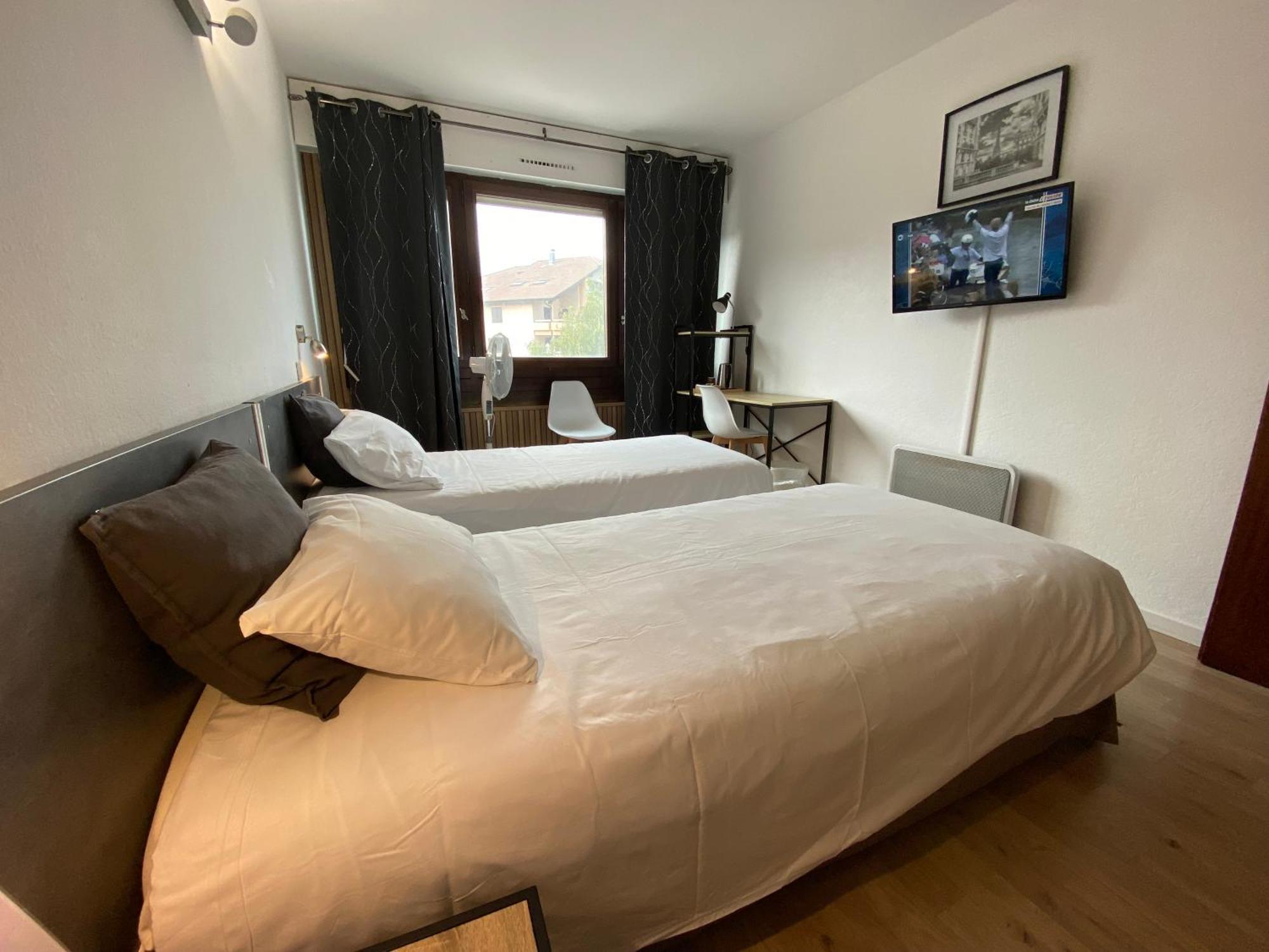 Savoie Hotel Aux Portes De Geneve Saint-Julien-en-Genevois Dış mekan fotoğraf